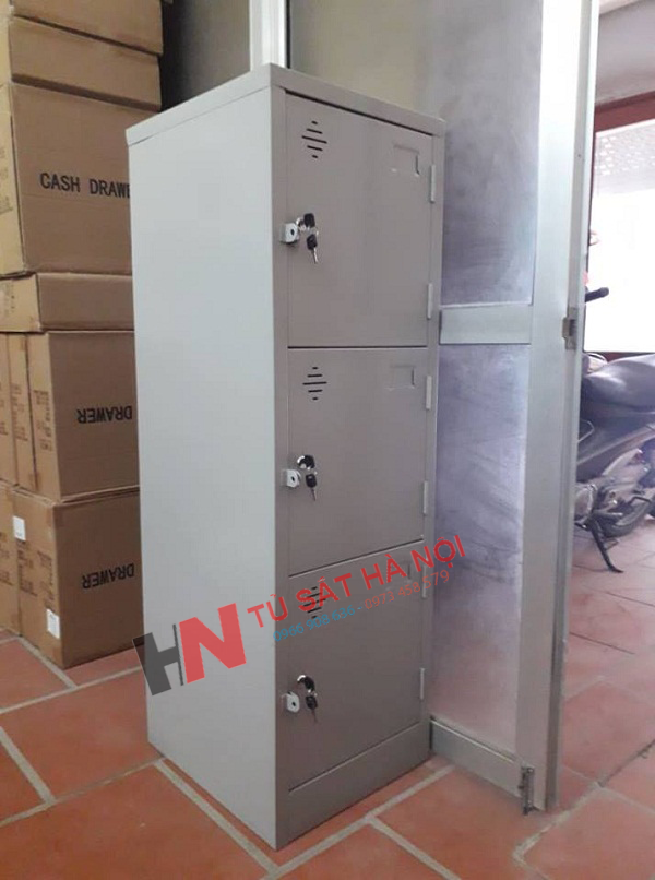 Cung cấp khách lẻ tủ sắt locker 3 cánh tại Nguyễn Ngọc Nại 2