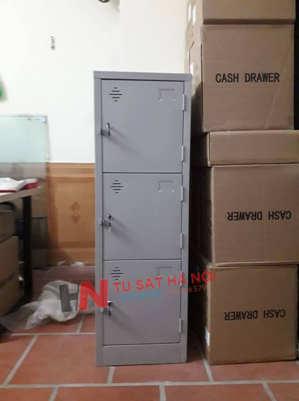 Cung cấp khách lẻ tủ sắt locker 3 cánh tại Nguyễn Ngọc Nại 1