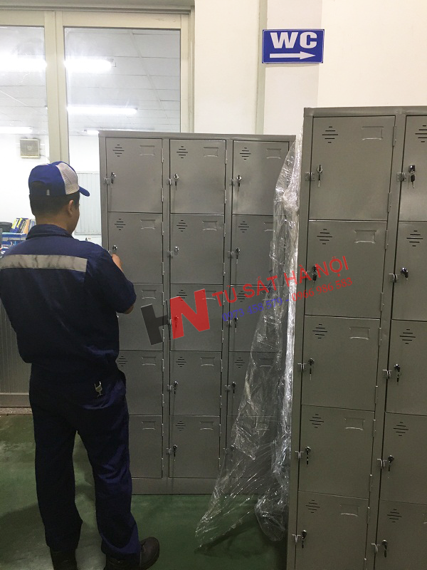 Tủ locker 15 ngăn phân phối tại Long Biên, Hà Nội 1