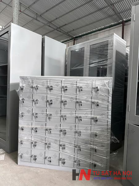 gia-cong-san-xuat-tu-sat-locker-36-ngan-de-dien-thoai-theo-yeu-cau