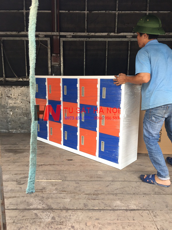 Phân phối tủ sắt mầm non 15 ngăn đi Vinh 1