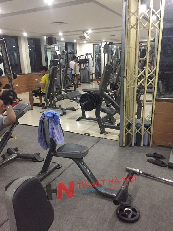 Tủ sắt locker 12 ngăn tại phòng tập gym Trung Văn Nam Từ Liêm 1