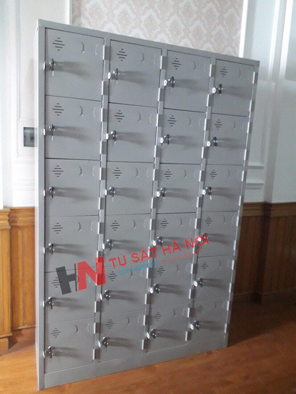 Tủ sắt locker 24 ngăn tại ngõ 82 Phạm Ngọc Thạch 2